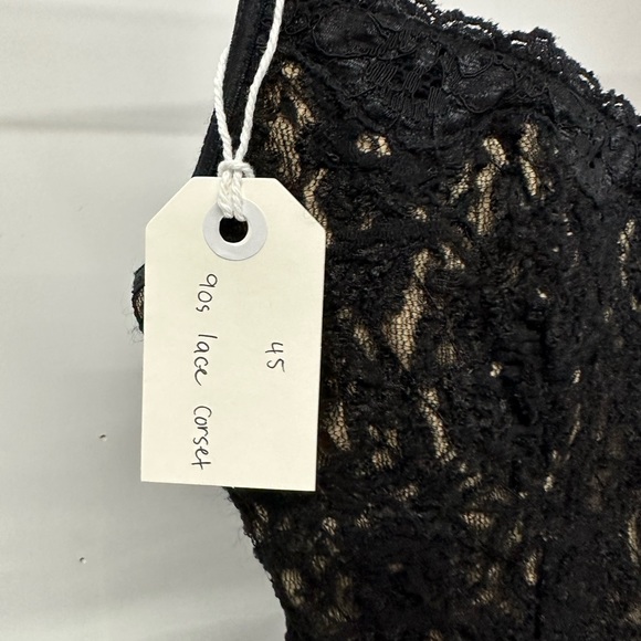 90s Lace Corset - Picture 4 of 4